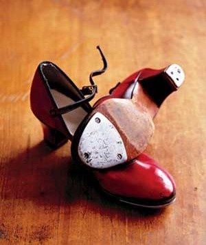 Flamenco. Tap Dancing Shoes, Flamenco Shoes, Shoes Quotes, Flamenco Dancing, Shoes Illustration, Shoes Teen, Latest Shoe Trends, Tap Dance, Lets Dance