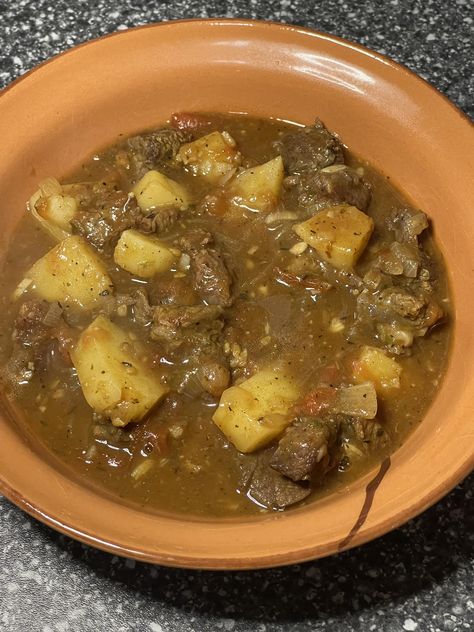 Beef Stew With Potatoes, Stew With Potatoes, Mexican Potatoes, Cream Corn Casserole, Beef And Potato Stew, Traditional Mexican Dishes, Carne Guisada, Slow Cooked Chicken, Mexican Dish