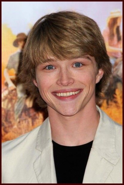 Chad Dylan Cooper, Sterling Knight, Hannah Montana The Movie, Sonny With A Chance, Disney Channel Stars, Disney Princess Pictures, Hannah Montana, Single Person, Demi Lovato