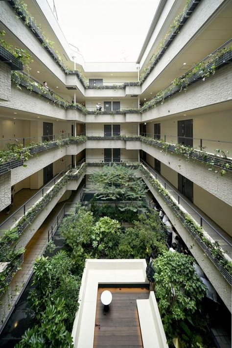 Hospital Atrium Design, Atrium Office Building, Green Atrium, Office Atrium, Atrium Garden, Atrium House, Atrium Design, Japanese Hotel, Internal Courtyard