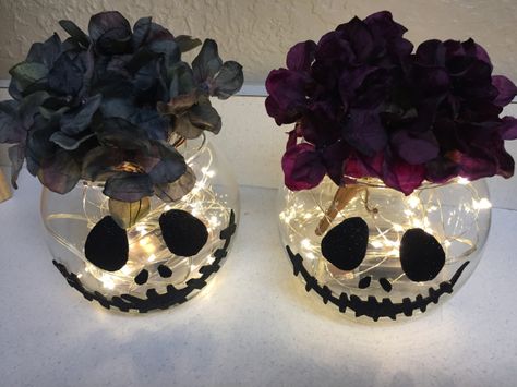 Nightmare Before Christmas Centerpieces, Nightmare Before Christmas Babyshower, Diy Jack Skellington, Nightmare Before Christmas Wedding, Deco Disney, Nightmare Before Christmas Decorations, Halloween Baby Shower Theme, Halloween Themed Wedding, Nightmare Before Christmas Halloween