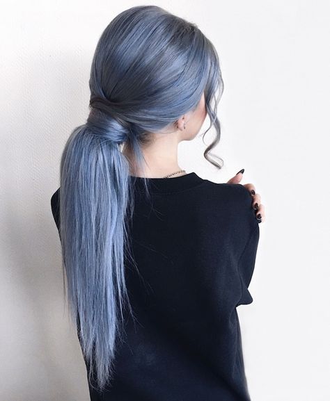 👖Denim Blue👖 @annrossiel Mixed our smokey Navy and silver lining For this Cool toned grey shade! #silverhair  #coloredhair Lavender Hair Colors, Best Human Hair Wigs, Scene Girl, Bold Hair Color, Hair Color Pastel, Lavender Hair, Ombré Hair, Beauty Tips For Hair, Ombre Hair Color