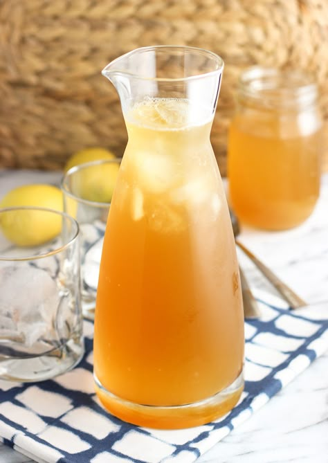 Ginger Iced Tea Recipe, Green Tea With Honey, Ginger Simple Syrup, Ginger Iced Tea, Tea With Honey, Tea Drink Recipes, Green Tea And Honey, Iced Green Tea, Drink Recipes Nonalcoholic