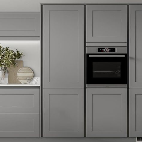 Slate Grey Kitchen, Howdens Chelford, Kitchen Diner Family Room, Modern Shaker Kitchen, Kitchen Shaker, Howdens Kitchens, Conservatory Kitchen, Kitchen Diner Extension, Kitchen Island Dining Table