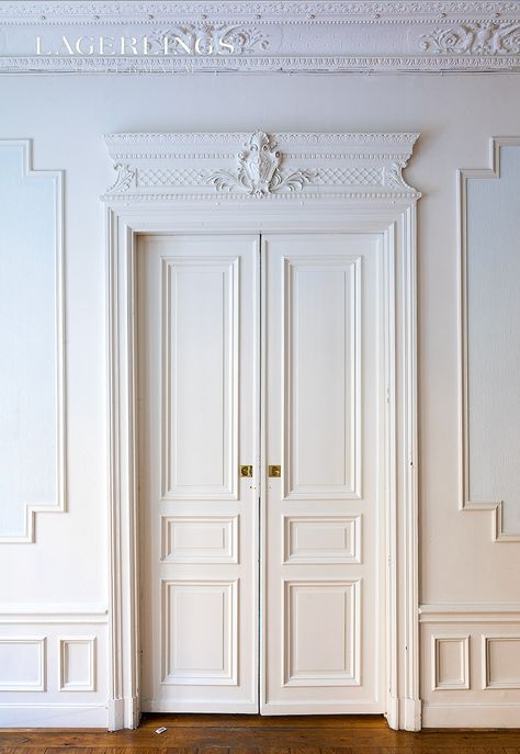 Classic Doors, Luxury House Interior Design, Classic Interior Design, Parisian Apartment, Natural Home Decor, Double Door, Classic Interior, Natural Home, Classic House