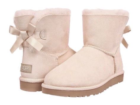 Pink Uggs With Bows, Png Boots, Star Diamond Ring, Pink Ugg Boots, Cute Uggs, Shoes Png, Uggs With Bows, Pink Uggs, Bailey Bow Uggs