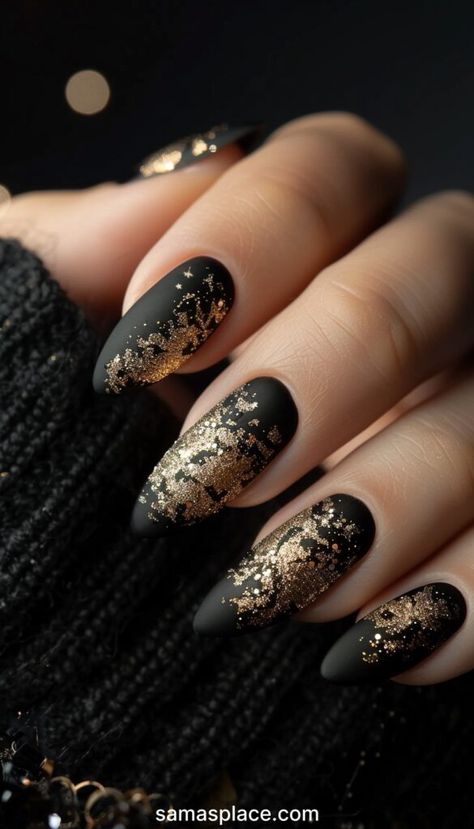 Silver Celestial Nails, Fall Black Nails, Nail Art Noir, Best Fall Nails, Champagne Nails, Black Gold Nails, Sunflower Nails, Matte Black Nails, Nail Nail