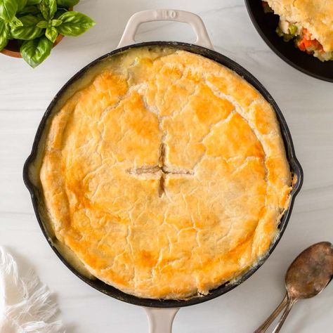 Skillet Chicken Pot Pie | Little Bitta Kitchen Cast Iron Skillet Recipes Chicken, Cast Iron Chicken Pot Pie, Skillet Chicken Pot Pie, Butterscotch Chip Cookies, Easy Comfort Food Dinners, Easy Beef Enchiladas, Cast Iron Chicken, Chicken Pot Pie Filling, Homemade French Bread