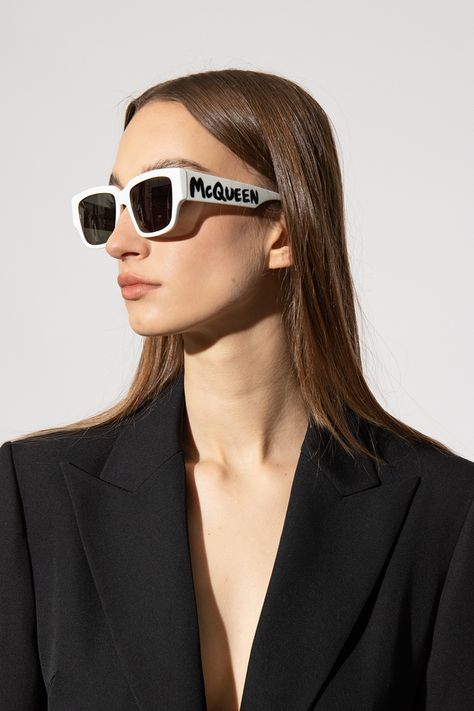 Alexander McQueen - Women’s Sunglasses Alexander Mcqueen Sunglasses, Perfume Collection Fragrance, Women Lifestyle, Perfume Collection, Aviator Sunglasses, Cat Eye Sunglasses, Alexander Mcqueen, Sunglasses Women, Alexander