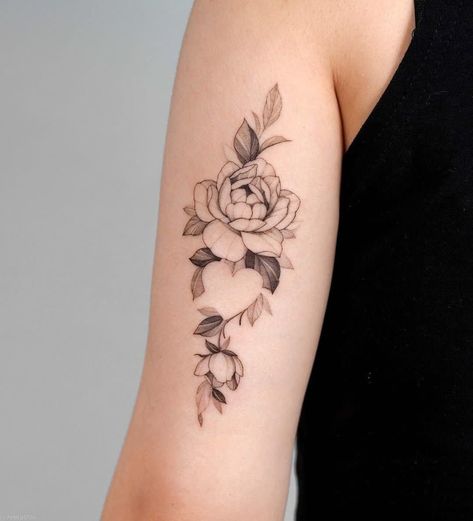 Gardenia Tattoo, Delicate Flower Tattoo, Tattoo Floral, App Filter, Cool Tattoo, Clever Tattoos, Beautiful Flower Tattoos, Forarm Tattoos, Up Tattoo