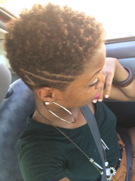 3 months in! #bigchop #twa #taperedtwa #dopecut #colored #naturalhair #4B/C Shaved Side Designs, Natural Short Cuts, Shaved Haircut, Side Shaved, Natural Haircuts, Shaved Designs, Haircut Design, Shaved Side, Shaved Hair Designs