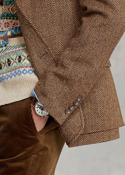 The RL67 Herringbone Jacket Ralph Lauren Herringbone Blazer, Herringbone Jacket Mens, Jacket Drawing, Tweed Run, Country Gentleman, Tweed Sport Coat, Herringbone Coat, Herringbone Jacket, Herringbone Blazer