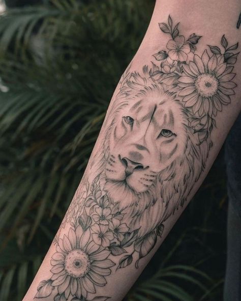 Unique Animal Tattoos, Sunflower Tattoo Simple, Animal Tattoos For Women, Cute Animal Tattoos, Sunflower Tattoo Shoulder, Quarter Sleeve Tattoos, Tattoos Meaningful, Orchid Tattoo, Tattoo Minimalist