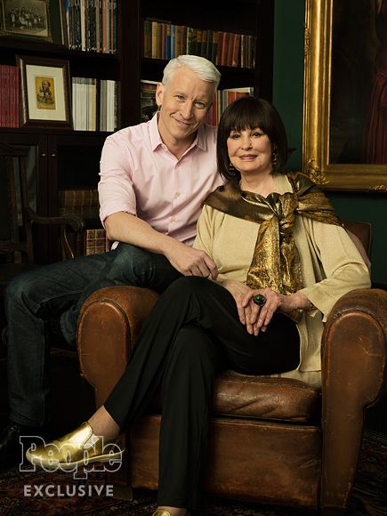 WATCH: The Moment Gloria Vanderbilt Drops a Bombshell About a Lesbian Relationship on Stunned Son Anderson Cooper http://www.people.com/article/gloria-vanderbilt-lesbian-relationship Anderson Cooper Shirtless, Cornelius Vanderbilt, Hbo Documentaries, Anderson Cooper, African Queen, Entertainment Weekly, People Magazine, High Society, Gloria Vanderbilt