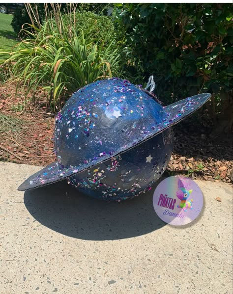 Planet Party Centerpiece, Planets Centerpieces, Saturn Birthday Party, Space Theme Pinata, Planet Piñata, Planet Pinata, Space Pinata, Moon Pinata, Army Party Decorations