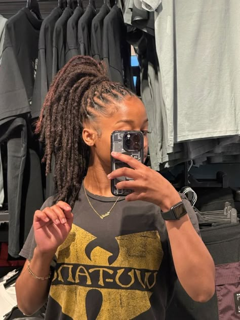 Pretty Loc Hairstyles, Types Of Locs 4c Hair, Locs Styles Long, Real Locs Hairstyles, Mid Back Locs, Natural Locs With Curly Ends, Woman With Dreadlocks, Natural Locs, Twisted Hair