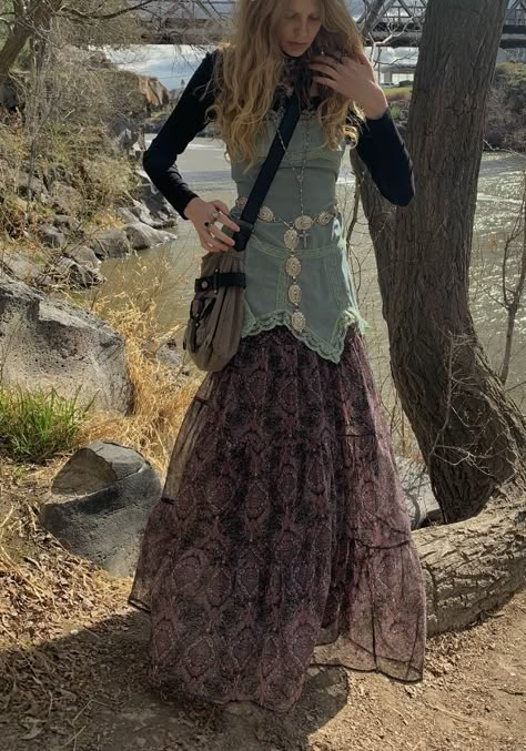 the craft inspired practical magic outfits inspo whimsigothic fashion Whimsigoth Dress Outfit, Punk Witch Outfit, Whimsycore Outfits, Whimsigoth Jeans Outfit, Whimsigoth Outfits Pants, Grunge Witch Aesthetic, Whimsical Goth Fashion, Witch Inspired Outfit, Whimsigoth Fits