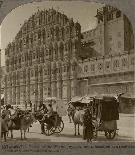 Jaipur Then & Now. Hawa Mahal in old & new pictures. Hawa Mahal Jaipur, Historical India, Jaipur City, Old India, Colonial India, Hawa Mahal, Ancient Indian Architecture, Pink City, History Of India