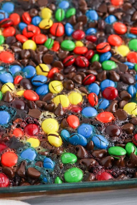 M&m Cake Recipe, Dump Cake Recipes Chocolate, Food Truck Desserts, Chocolate Dump, Chocolate Dump Cake, Coconut Pound Cakes, M&m Cake, Cherry Dump Cake, German Chocolate Cake Mix