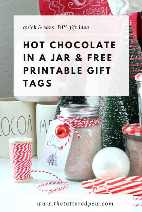 This quick and easy gift idea is one your friends and family will love! Hot chocolate recipe and printables included! #DIYgift #Hotchocolateinajar #Jargift Hot Chocolate Printable, Hot Chocolate In A Jar, Hot Cocoa Mix Recipe, Happiest Season, Diy Gifts Cheap, Easy Gift Idea, Hot Cocoa Gift, Diy Hot Cocoa, Crafts Homemade