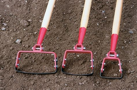 Best Garden Tools, Garden Tool Storage, Farm Tools, Weeding Tools, Home Vegetable Garden, Homemade Tools, Gardening Fork, Gardening Tools, Long Handles