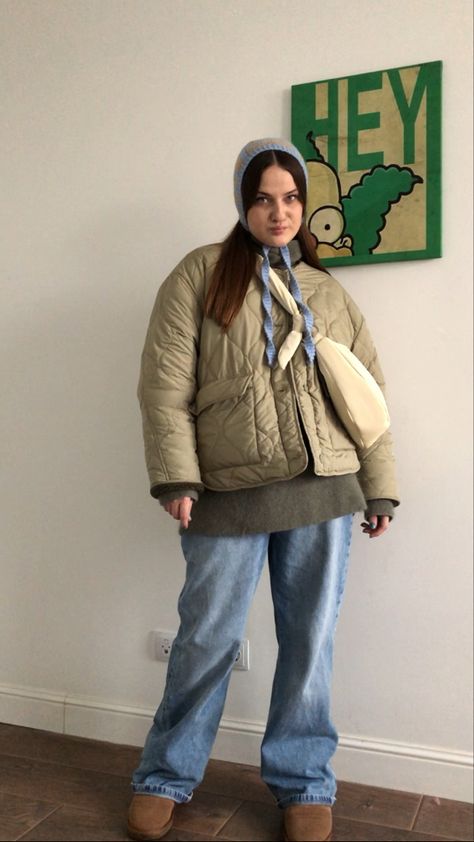 Olive Green Quilted Jacket Outfit, Green Quilted Jacket Outfit, Quilted Jacket Outfit, Green Quilted Jacket, Jean Quilt, Style Watch, Jacket Outfit, Stylish Fashion, Baggy Jeans