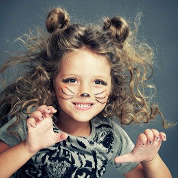 Kids' DIY Costumes For Halloween That Start With Your Makeup Bag | LUUUX Cats Costume, Cat Costume Kids, Kitty Face Paint, Cat Costume Diy, Leopard Makeup, Halloween Costumes For 3, Makeup For Moms, Homemade Halloween Costumes, Halloween Costumes Makeup