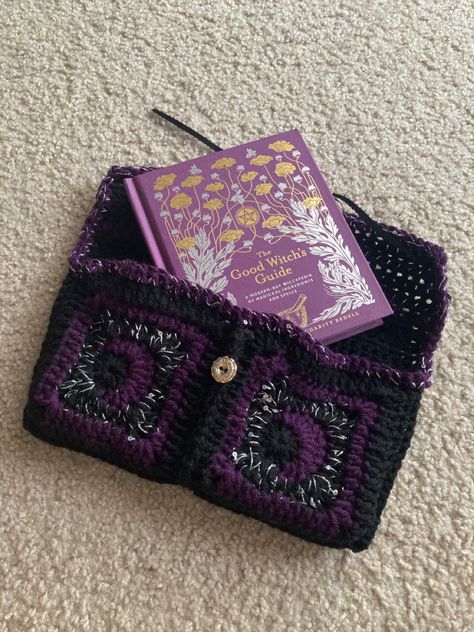 Whimsigothic Crochet, Witchy Granny Square, Witchy Crochet Ideas, Crochet Wicca, Witchcraft Crochet, Witchy Crochet Patterns Free, Book Bag Crochet, Crochet Witchy Stuff, Little Crochet Projects