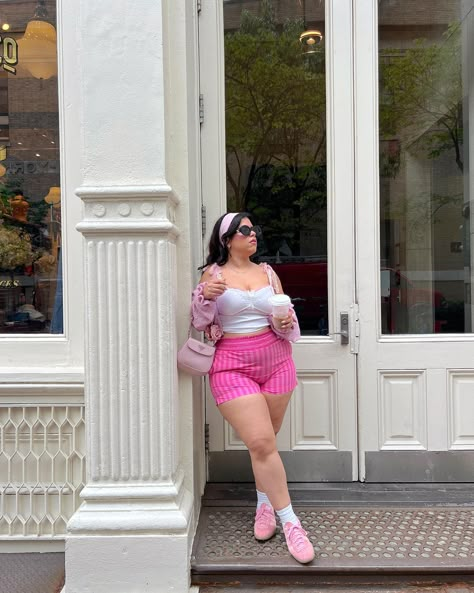 nyc for 24 hours photo dump 🎀🥯🫖🌸🍝💐 Girls Outfit Ideas, Plus Size Baddie Outfits, Date Night Fashion, Night Fashion, Spring Fashion Trends, Plus Size Fashion For Women, Closet Fashion, Curvy Girl Outfits, Curvy Outfits