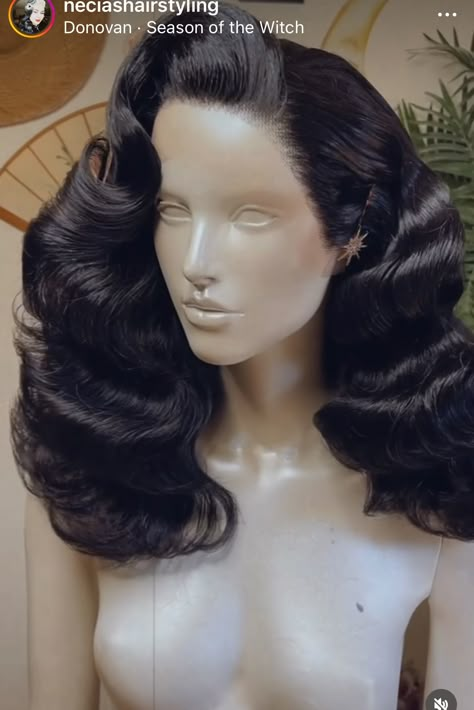 1920s Hair Black Women Roaring 20s, Vintage Inspired Hairstyles, Marilyn Monroe Hairstyles On Black Women, 1920s Wigs, 1920s Makeup Black Women, Southern Belle Hairstyles, 1920s Hair Black Women, Lackadaisy Characters, 1920s Long Hairstyles