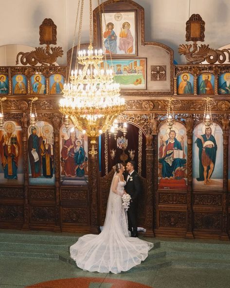 How to Plan an Orthodox Christian Wedding Eastern Orthodox Wedding, Orthodox Christian Wedding, Christian Wedding Ceremony, Greek Orthodox Wedding, Christian Weddings, Spiritual Event, Wedding Icon, Orthodox Wedding, Candles Photography