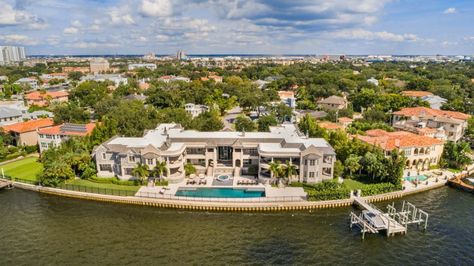 Home Tour: Inside Tom Brady's Tampa Mansion | Sarasota Magazine | Sarasota Magazine Billionaire Homes, Millionaire Homes, Tampa Homes, Florida Mansion, Mega Mansions, Porch And Balcony, Waterfront Property, Derek Jeter, Mansions Homes