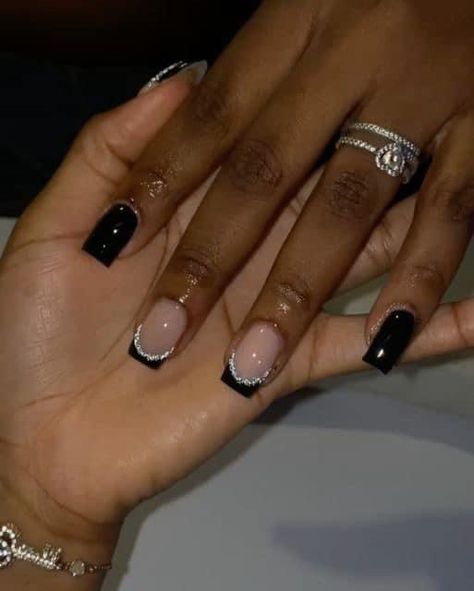 Prom Nails Square, Short Square Acrylic Nails Designs, Nails Designs Black, Simple Prom Nails, Square Acrylic Nails Designs, Black Nails Short, Black Prom Nails, Black Acrylic Nail Designs, Acrylic Nails Designs