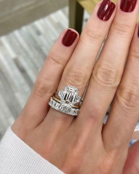 RING CONCIERGE on Instagram: “Shipping out this stunning bridal stack featuring a 5ct Emerald with Trapezoids, the Petite Emerald Cut Band, and my favorite stacking band…” Three Stone Emerald Cut Ring, Emerald Cut Band, Mixed Metal Wedding Rings, White Gold Emerald Ring, Mixed Metals Wedding, Vietnamese Tea Ceremony, Wedding Rings Emerald Cut, Wedding Band Ideas, Emerald Wedding Band