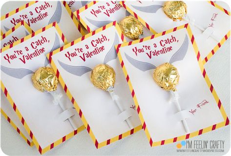 you're a catch lollipop wrapped in gold. harry potter printable valentines – Harry Potter Valentine Box Ideas, Harry Potter Valentines Cards, Harry Potter Printable, Harry Potter Snitch, Harry Potter Valentines, Harry Potter Planner, Crayon Valentines, Harry Potter Printables Free, Valentine Card Crafts