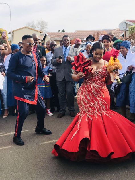 Chitenge Wedding Dress, Sesotho Wedding Dresses, Shweshwe Bridal Dresses, Bridal Changing Dresses African, Roora Dress Designs, Tsonga Traditional Wedding Dresses, Sepedi Traditional Attire For Couples, Sendoff Dresses Brides Tanzania, South African Wedding Dress Traditional