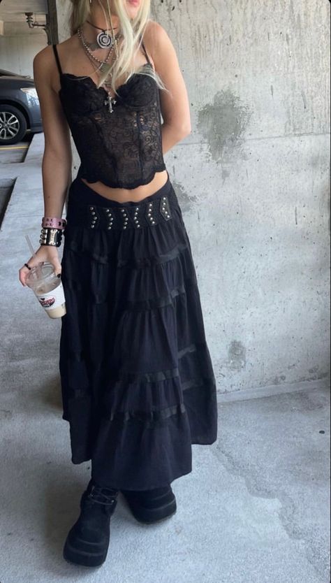 Long Black Skirt Festival Outfit, Maxi Skirt With Belt Outfits, Luna Briggs Outfits, Maxi Skirt Y2k Outfit, Belt Over Skirt Outfit, Maxi Skirt Belt Outfit, Belts With Skirts, 2 Belts Outfit, Corset Maxi Skirt