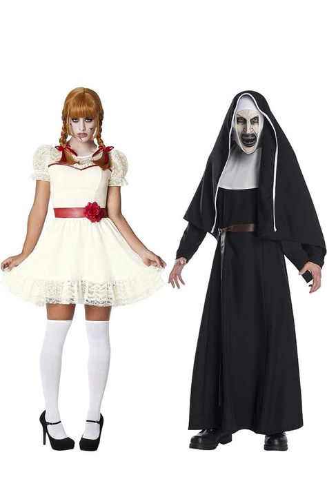 Scary Movie Costumes for Couples - Annabelle and the Nun Halloween Costumes Annabelle, Couple Horror Costumes, Scary Movie Costumes Women, Annabelle Halloween Costume, Annabelle Cosplay, The Nun Costume, Horror Costume Ideas, Halloween Costumes Horror, Annabelle Costume