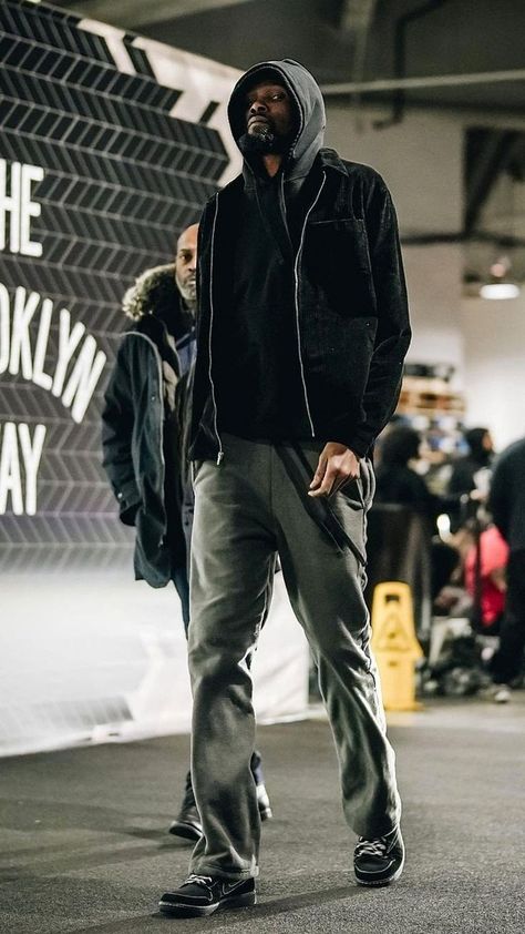 Kd Nba, Aj1 Low, Mens Outfit Inspiration, Cool Outfits For Men, Kevin Durant, Street Outfit, Travis Scott, Black Outfit, Cool Outfits