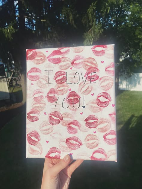 Kisses On Canvas Lipstick, Canvas With Kisses, Lip Canvas Painting, Kissing Canvas Painting Ideas, Diy Valentines Canvas Art, Kisses Canvas Art, Romance Painting Aesthetic, Kiss Painting For Boyfriend, Boyfriend Canvas Painting