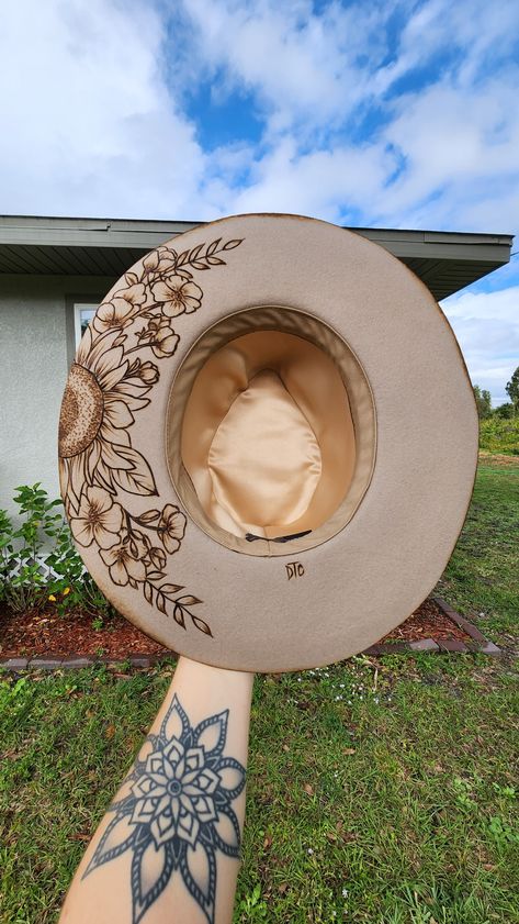 Burned Wedding Hat, Felt Burnt Hats, Felt Hat Pyrography, Woodburning Felt Hat, Woodburning On Hats, Wood Burning On Felt Hats, Boho Cowgirl Hat, Painted Western Hat, Wide Brim Western Hat