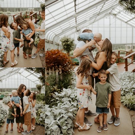 Family Photos In Greenhouse, Greenhouse Photoshoot Outfit, Garden Nursery Photoshoot, Spring Greenhouse Photoshoot, Botanical Garden Photo Shoot Family, Family Photos Greenhouse, Greenhouse Minis Photography, Greenhouse Mommy And Me Photoshoot, Botanical Garden Family Photoshoot