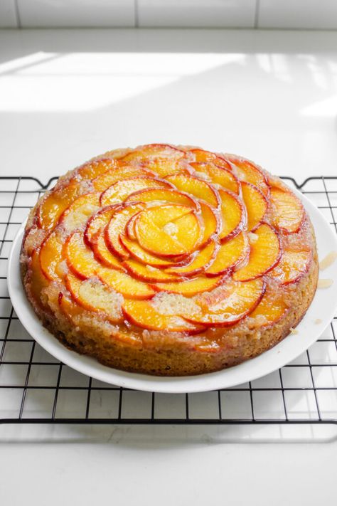 Peach Olive Oil Cake, Olive Cake Recipe, Oil Cake Recipe, Olive Oil Cake Recipe, Oil Cake, Peach Cake, Olive Oil Cake, Fresh Peaches, Elegant Desserts