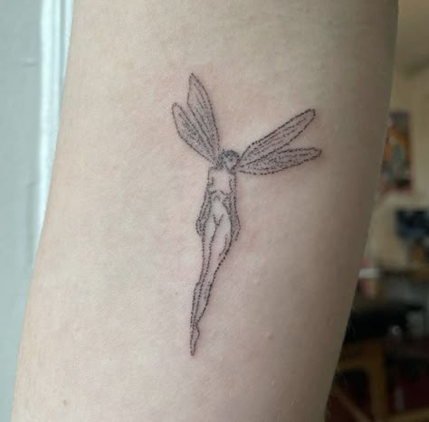 Dainty Tattoo Designs, Tattoo Designs Drawings, Dainty Tattoo, Tattoos With Kids Names, Handpoke Tattoo, Tattoos Geometric, Tatuaje A Color, Fairy Tattoo, Poke Tattoo