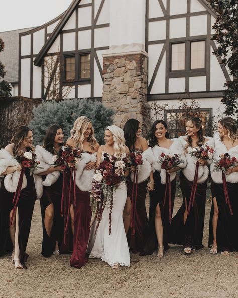 Marissa and AJ’s winter wedding was a timeless celebration with a twist! Moody florals by @ribbon.and.blooms and whimsical vintage details planned by @beebalancedevents set the stage for an unforgettable day. With radiant Hollywood waves and bridal glam by @ksheltonbeauty, the bride added to the vintage-inspired elegance. ✨🌲⁠♥️ •⁠ •⁠ Wed Society | Oklahoma FEATURED vendors:⁠ Wedding Planner: @beebalancedevents⁠ Hair & Makeup: @ksheltonbeauty⁠ Floral: @ribbon.and.blooms⁠ •⁠ •⁠ // Photo: @haley... Winter Wedding Bridesmaid Hair, Dark And Moody Winter Wedding, Winter Wedding Moody, Moody Bridal Party Photos, Moody Fall Wedding Aesthetic, Vintage Winter Wedding Aesthetic, Winter Wedding Photos Bridal Party, Timeless Winter Wedding, Moody Bridal Party