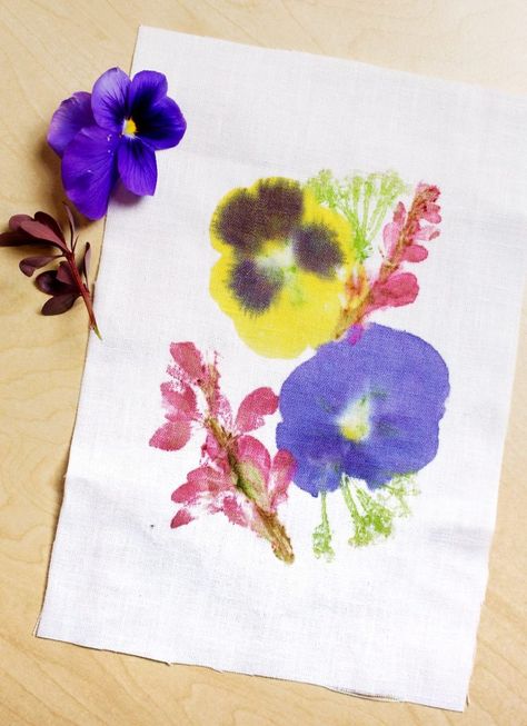 Hammered Flower Prints on Fabric Pressed Flowers On Fabric, How To Print Flowers On Fabric, Flower Print On Fabric, Pounded Flower Art, Pounded Flowers On Fabric, Flower Hammering On Fabric, Flower Pressed Fabric, Hammered Flowers On Fabric Diy, Hammered Flowers On Fabric