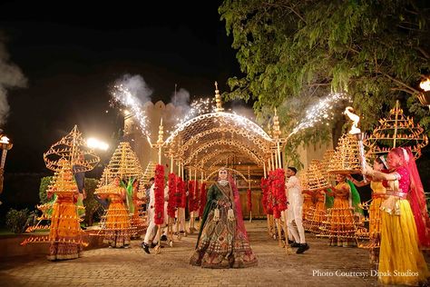 Unique Groom Entry Ideas Indian Wedding, Fairmont Jaipur Wedding, Amitarasa Wedding, Bridal Entry Ideas Indian Royal, Royal Entry For Wedding, Unique Bridal Entry Ideas, Bridal Entry Ideas Indian Video, Royal Wedding Entry, Bridal Entry Ideas Indian Unique