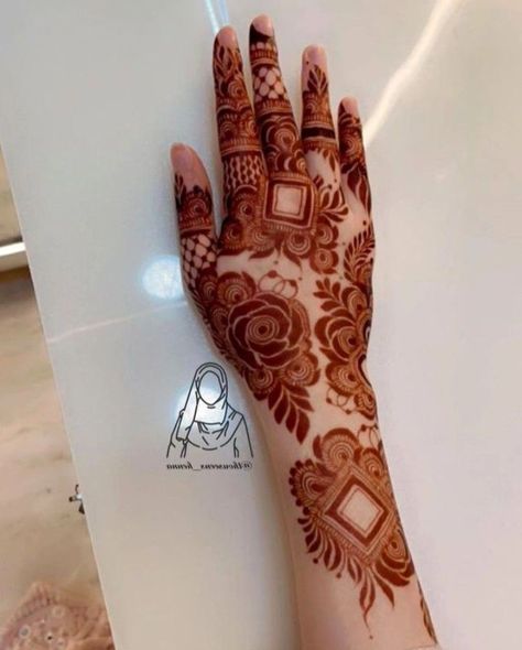 Mehandi Designs Kafif, Front Hand Khafif Mehndi Designs, Khafif Mehndi Designs Simple, Mehendi Designs Khafif, Mahendi Designs Latest Back Hand Simple, Simple Khafif Mehndi Designs, Mehndi Designs Kafif, Aesthetic Mehendi Design For Palm, Kafif Design Simple