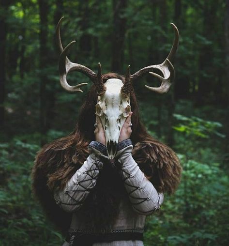 Norse Witch Aesthetic, Beltane Aesthetic, Forest Witch Aesthetic, Pagan Culture, Pagan Aesthetic, Baba Jaga, Nature Witch, Witch Vibes, Folk Magic