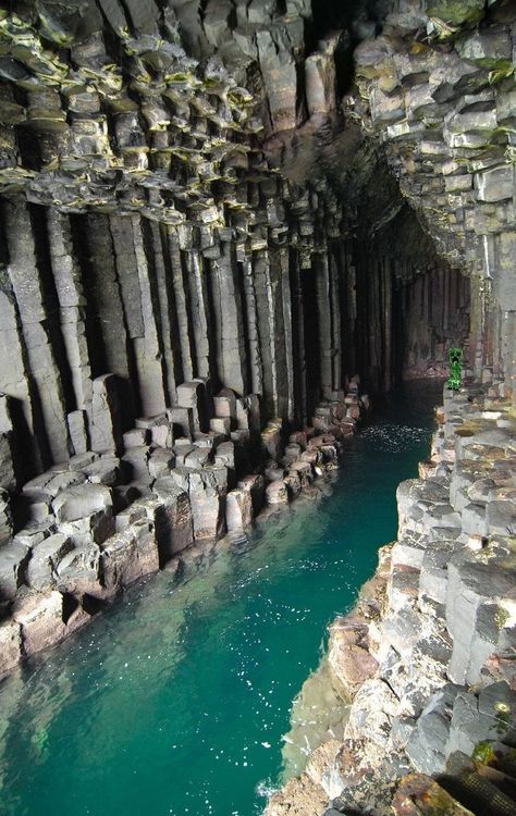 Minecraft cave in real life Minecraft Cave, Real Minecraft, Fingal's Cave, Cave City, Cave In, Beautiful Places In The World, Geology, Bouldering, Front Page